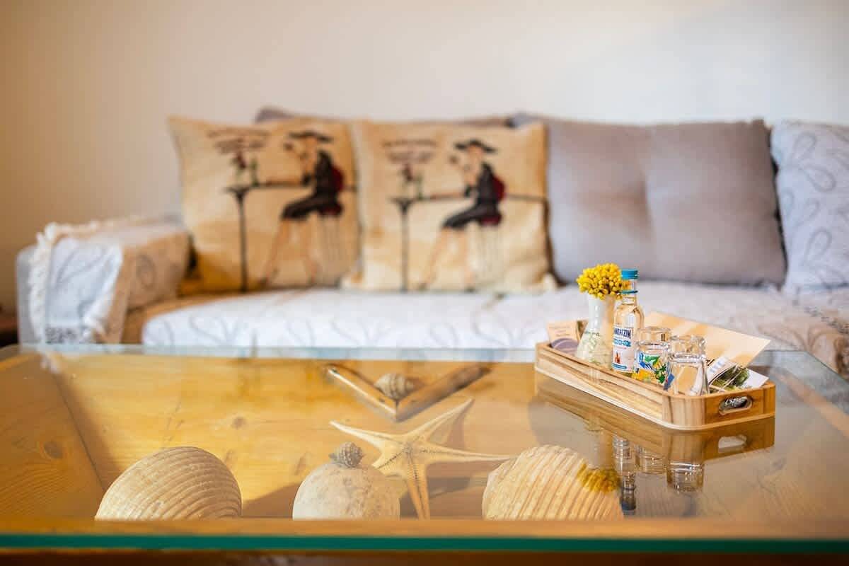 Petalidi Sunny Home Two - Cozy Garden Escape, foto 10