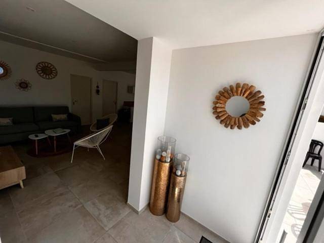 Location de vacances pour 5 personnes, avec jardin et terrasse dans Office De Tourisme De Saint Hilaire De Riez - 2