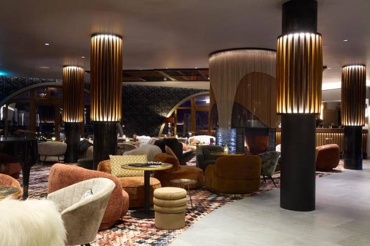 Hôtel pour 3 personnes, avec sauna et piscine ainsi que terrasse et vue