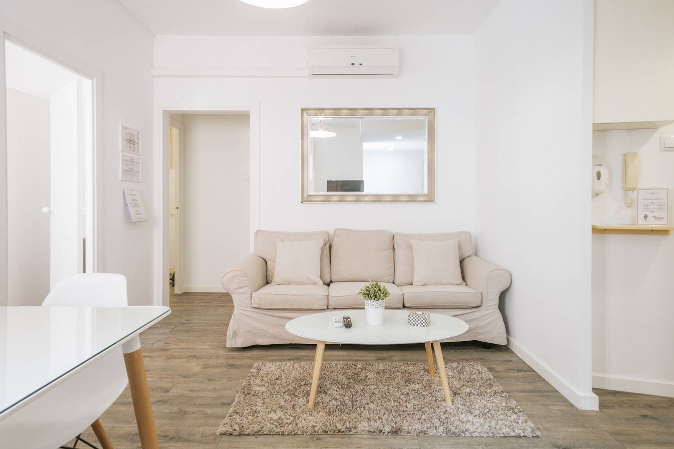 Entire apartment, Ref. 348749 in Barcelona Centre, Barcelona