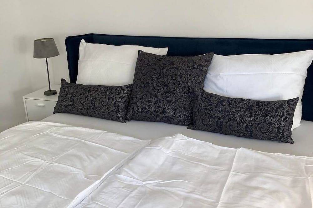 Ganze Wohnung, Fewo Südeifel - 2-Bett-Ferienwohnung, Dusche/Wc bis 4 Pers. in Neuerburg, Eifelkreis Bitburg-Prüm