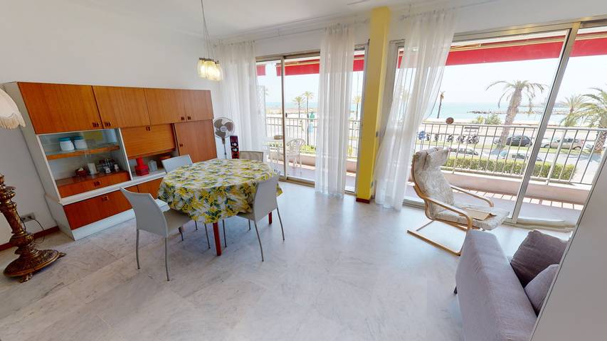 Studio entier, Giotto - Grand studio face mer avec terrasses proche centre et plages - 9M in Menton, Côte méditerranéenne (France)