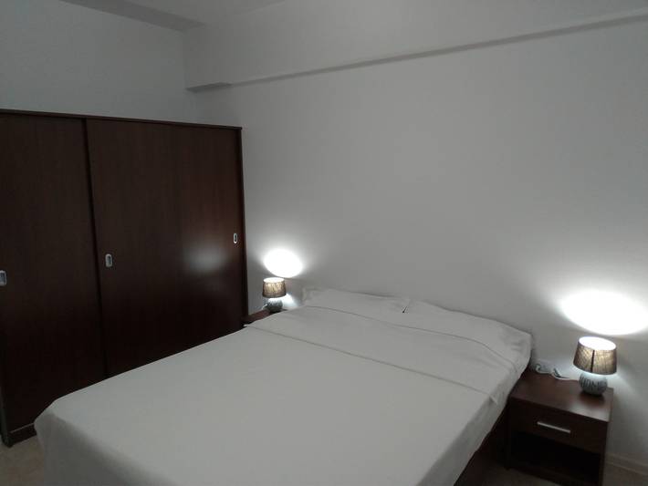 Ganze Wohnung, 2 Apartments, nebeneinander, am Strand, herrliche Aussicht, max 12 Personen in Konstanza