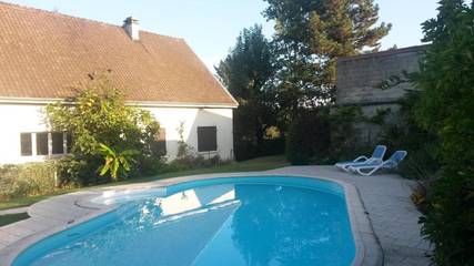 Chambre d’hôte pour 2 personnes, avec terrasse ainsi que piscine et jardin dans Nanteuil-la-Forêt