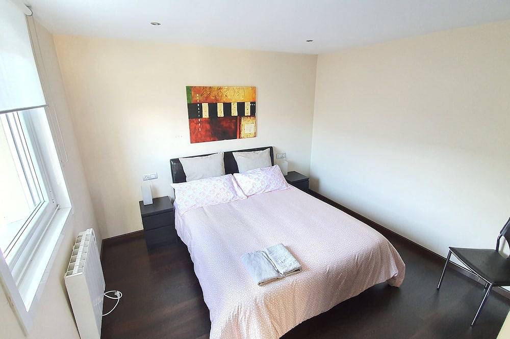 50 meters from the seafront. Beautiful 2 bedroom apartment. in La Coruña, Galician Coast