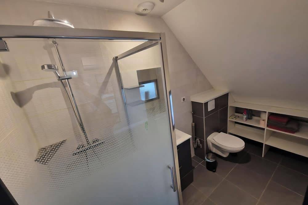 Apartamento entero, Studio de la demi lune, near europapark, kempferhof golf course, strasbourg in Plobsheim, Región de Estrasburgo