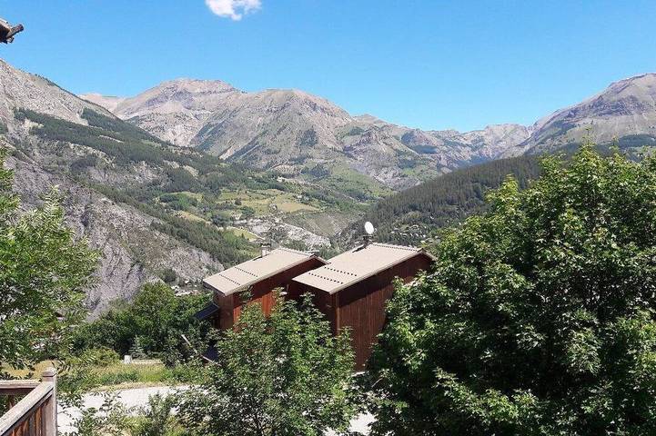 Chalet pour 8 personnes, avec terrasse à Allos