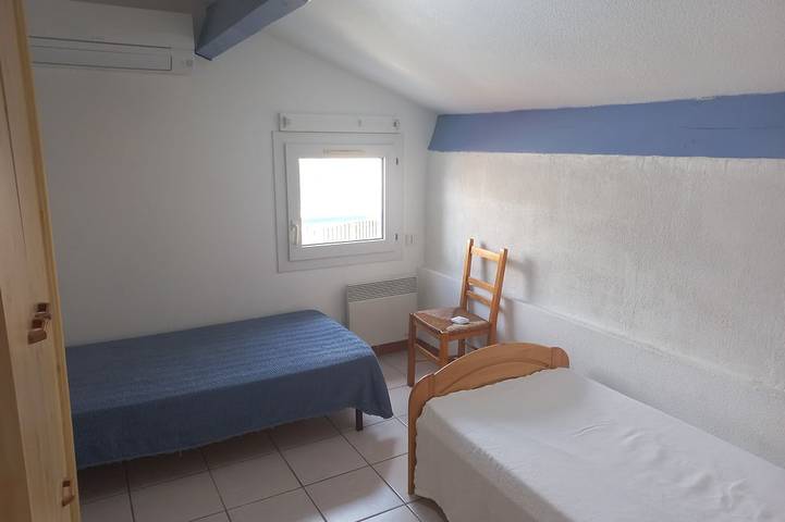 Location de vacances pour 4 personnes, avec terrasse ainsi que piscine et jardin à Vic-la-Gardiole - 2