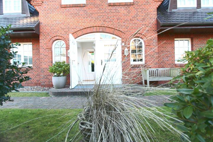 Ganze Wohnung, Traumhafte Ferienwohnung mit Westbalkon. in Nordfriesische Inseln (Schleswig-Holstein) (Schleswig-Holstein), Wenningstedt