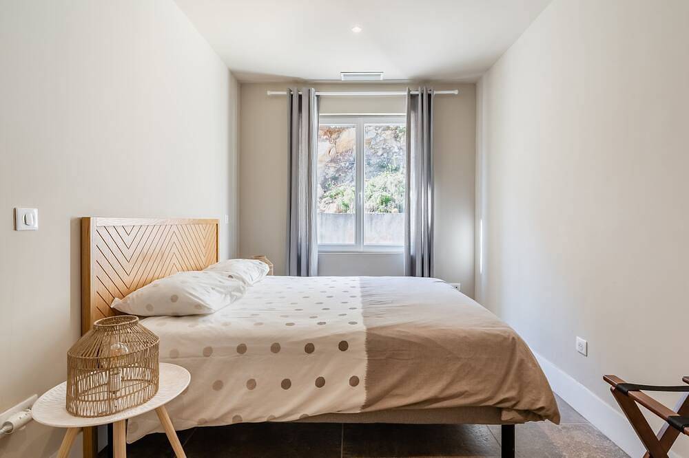 Appartement entier, Loft d'architecte au coeur des vignes avec terrasse ensoleillée in La Cadière-d'Azur, Côte méditerranéenne (France)