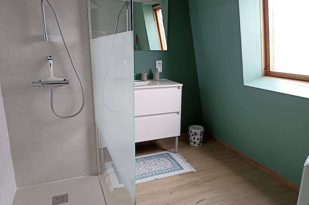 Appartement entier, Location appartement, vue mer, Port-Louis (56), labellisé 3 étoiles Clevacances in Port-Louis, Côte des Mégalithes