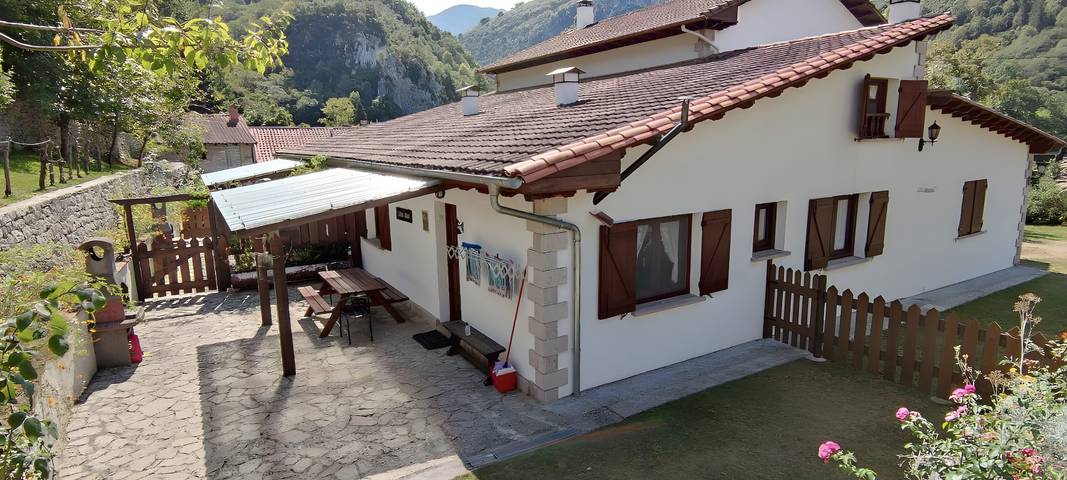Apartamento de vacaciones para 8 personas, con Jardín en Comarca de Oriente - 2
