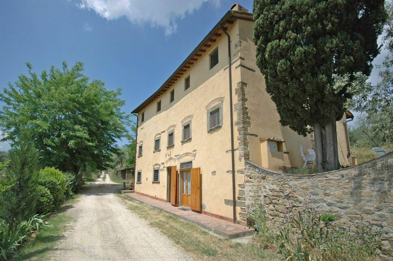 Appartamento per 4 Persone in Romola, San Casciano in Val di Pesa