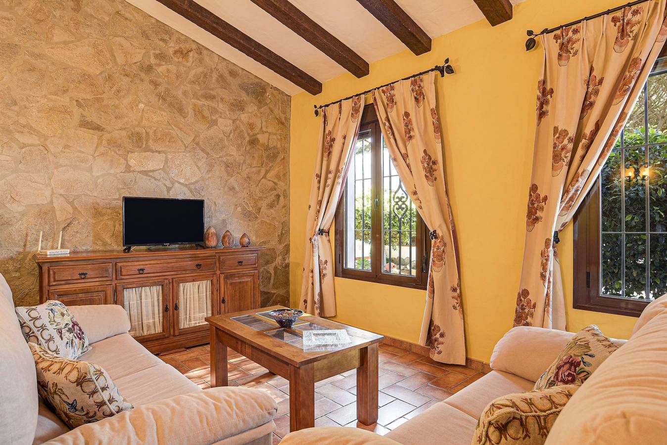 Casa de vacaciones Villa Su Ilusión con piscina, Wi-Fi, aire acondicionado, jardín y terraza in Conil de la Frontera, Costa de la Luz