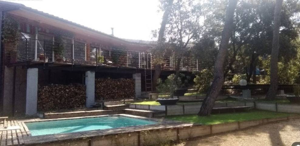 Gîte pour 6 personnes, avec terrasse et piscine, animaux acceptés à Uchaux - 2