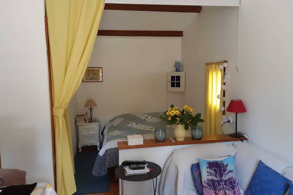 Mazet Avec Piscine Chauffée et Clôturée Commune in Mirabel-aux-Baronnies, Nyons und Umgebung