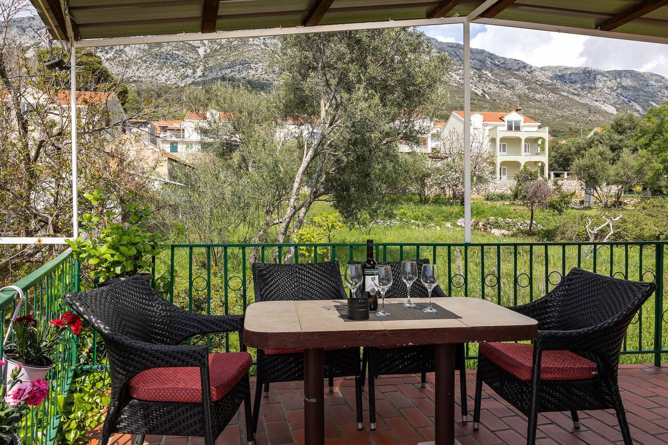 Ganze Wohnung, Apartment Tete Mare - Three Bedroom Apartment with Terrace in Mokosica, Dubrovnik-Neretva