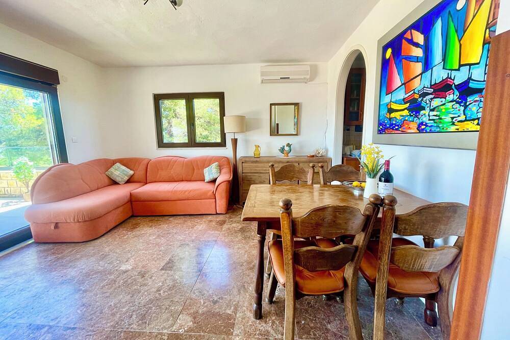 Ganze Wohnung, Premium 2Br Sea-View Apartment with Huge 48m² Private Terrace – Rogač in Šolta (Split-Dalmatien), Rogac