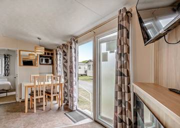 Glamping for 6 People in Great Yarmouth, Norfolk, Photo 2
