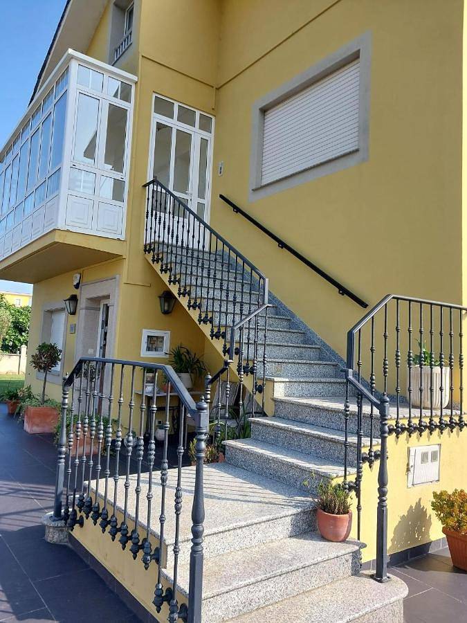 Ferienwohnung für 6 Personen, mit Ausblick und Garten sowie Terrasse - 1