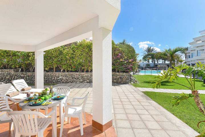 Ferienwohnung mit Meerblick für 4 Personen, mit Terrasse und Pool in Playa del Inglés
