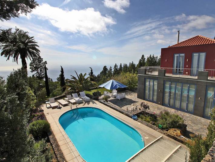 Ferienhaus für 7 Personen, mit Balkon und Terrasse sowie Garten und Pool auf La Palma
