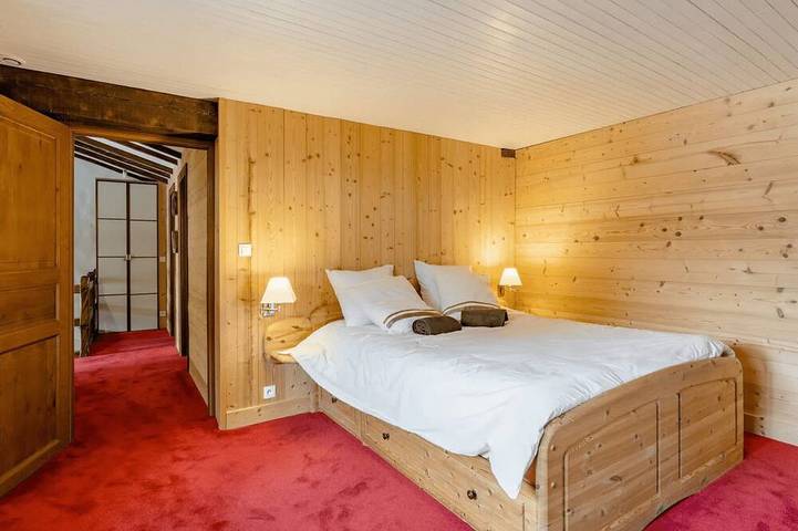 Gîte pour 12 personnes, avec jacuzzi et jardin à Saint-Jean-de-Belleville - 4