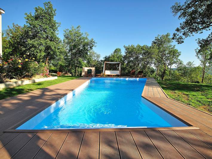 Ferienhaus für 8 Personen, mit Garten und Ausblick sowie Terrasse, mit Haustier in Buzet