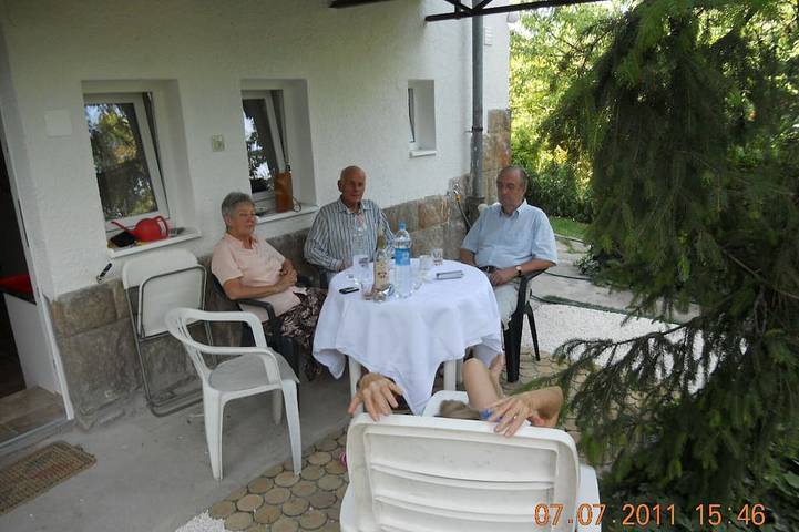 Vacation rental for 4 people, with Terrace and Yard as well as Pool in Budapest