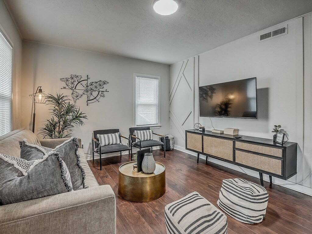 The Noir-a Modern 3 Br Bungalow in the heart of Okc! in Oklahoma City, Oklahoma County