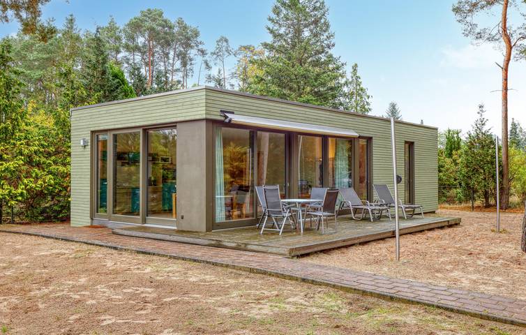 Ferienhaus für 4 Personen, mit Ausblick und Terrasse in Sassenburg