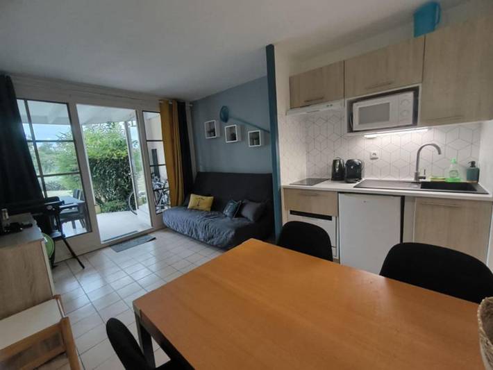 Appartement de vacances pour 4 personnes, avec jardin et piscine