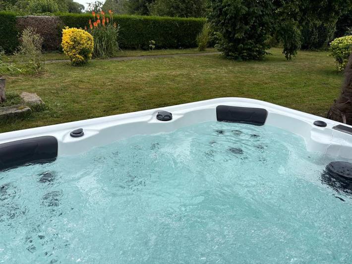 Casa de vacaciones para 8 personas, con jardín y jacuzzi - 1