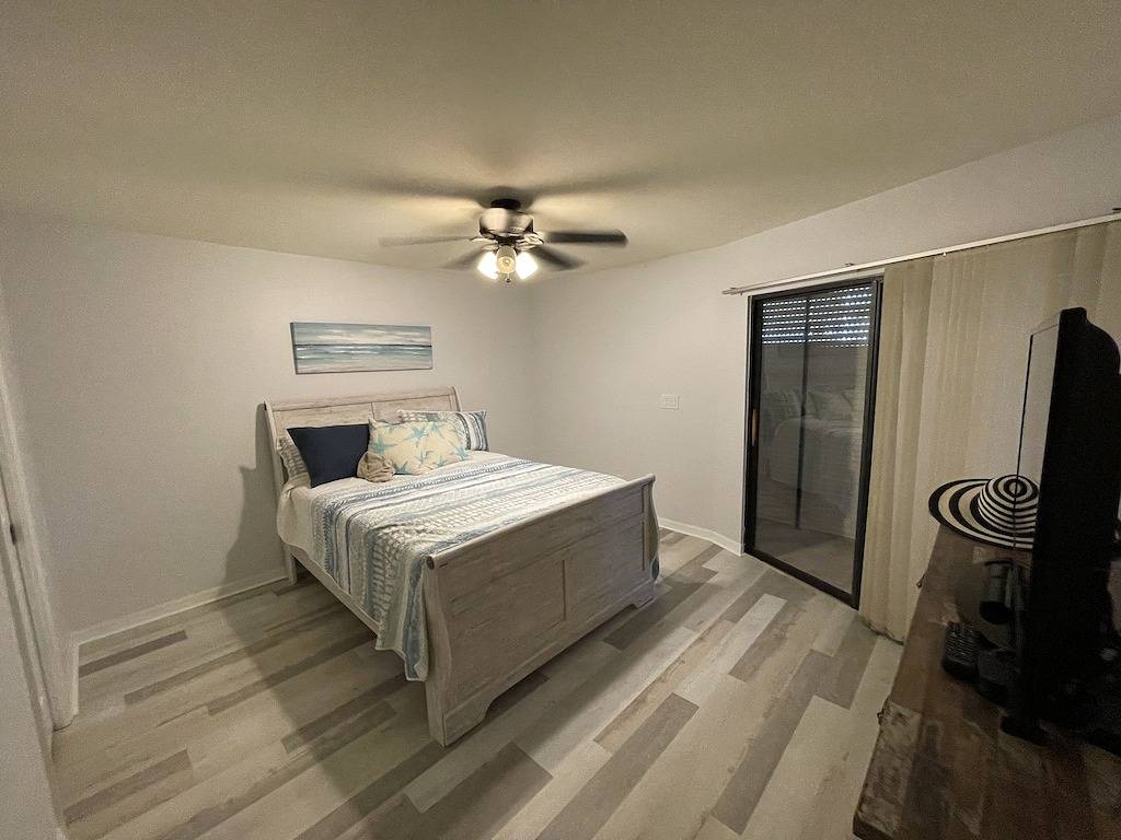 Ganze Wohnung, Kelly Greens Golf & Country Club! 1st Floor Renovated in Iona, Southwest Florida