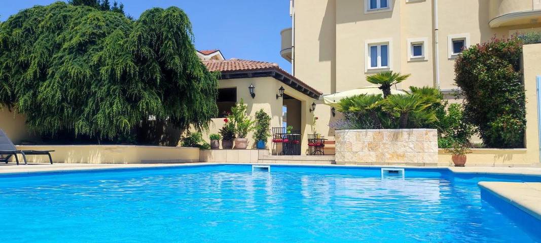 Ośrodek wypoczynkowy dla 2 osób, z ogród i widok na jezioro oraz basen w Chorwacja