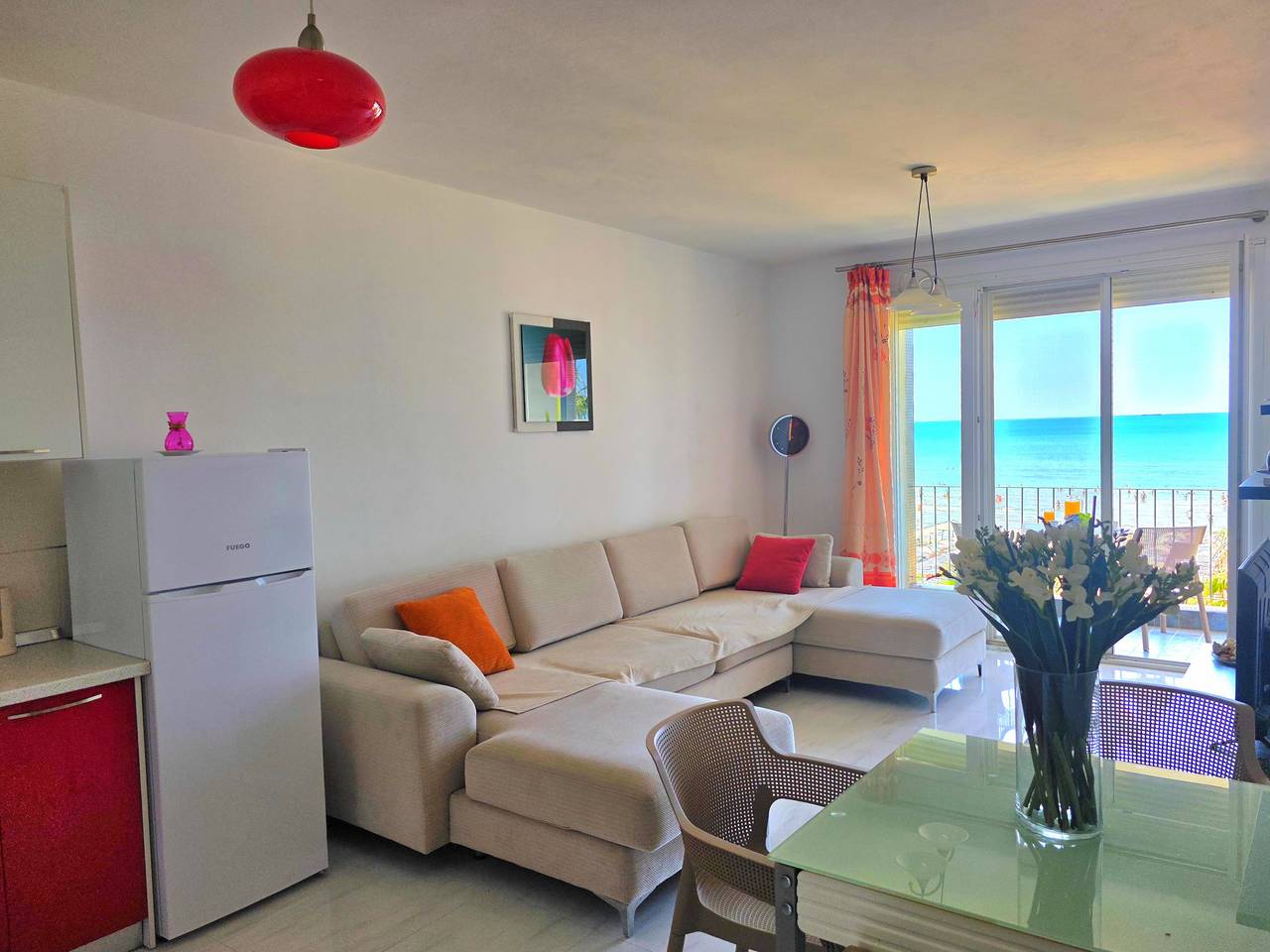 Geheel appartement, Vakantieappartement voor 3 personen met balkon in Durrës (stad), Albanië