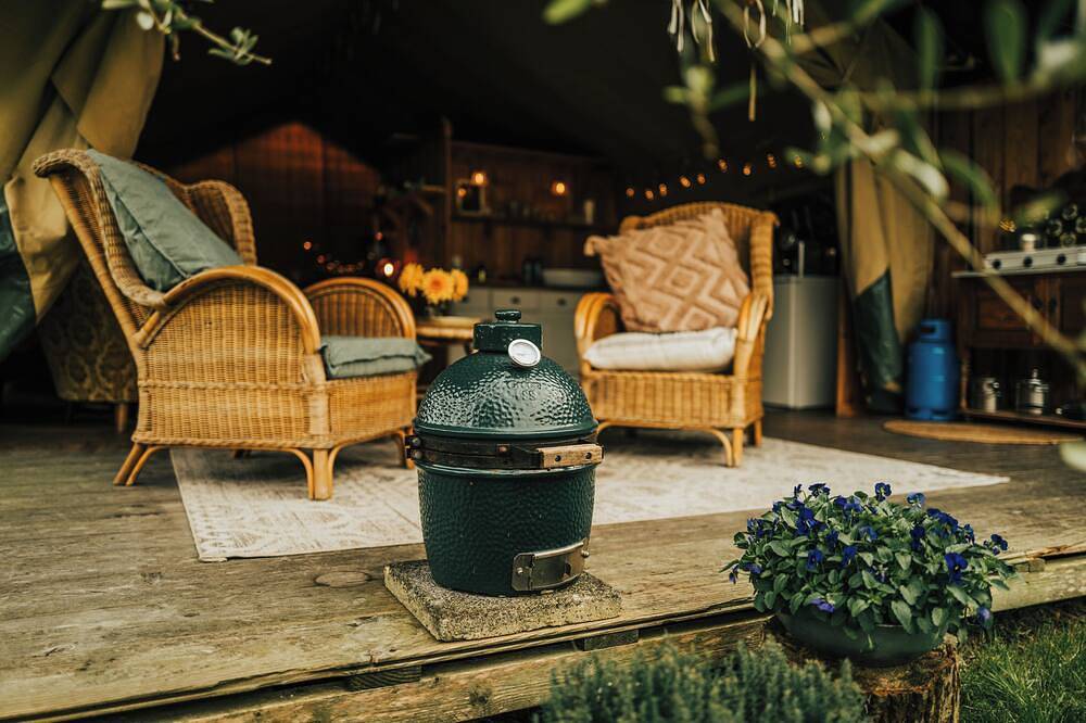 Beautiful luxury furnished tent in the countryside in Bourtanger Moor