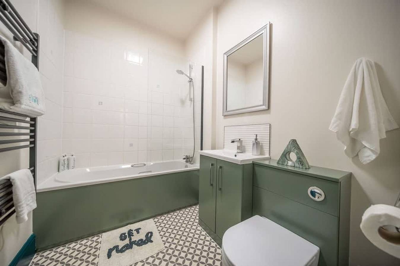 Appartement entier, 2 Bed Refurbished apartment  Parking  Pet Friendly in Gloucester (UK), Gloucestershire