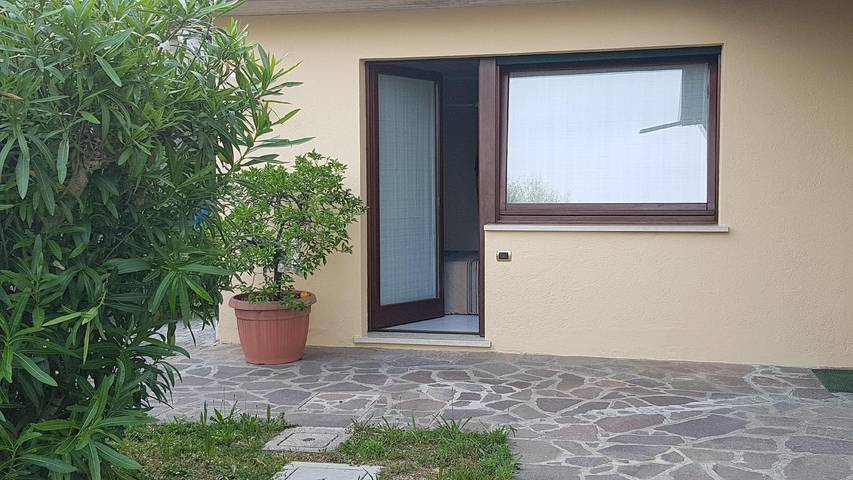 Appartamento per 2 persone, con giardino in Gardone Riviera