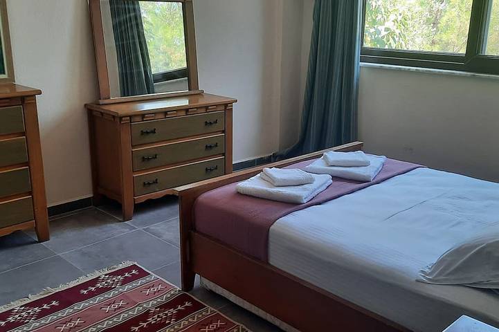 Villa für 6 Personen, mit Pool und Balkon sowie Garten - 1