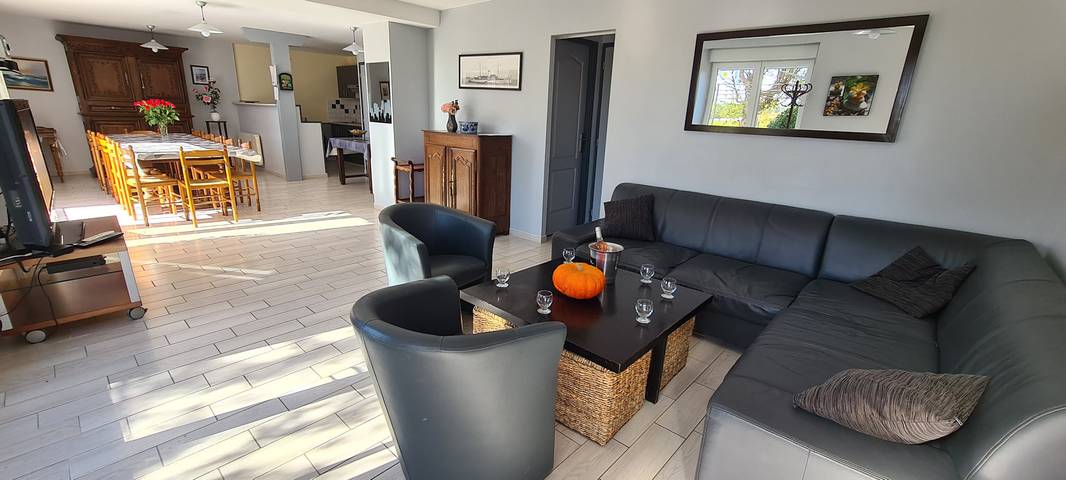 Gîte pour 12 personnes, avec terrasse, animaux acceptés dans la Manche - 2