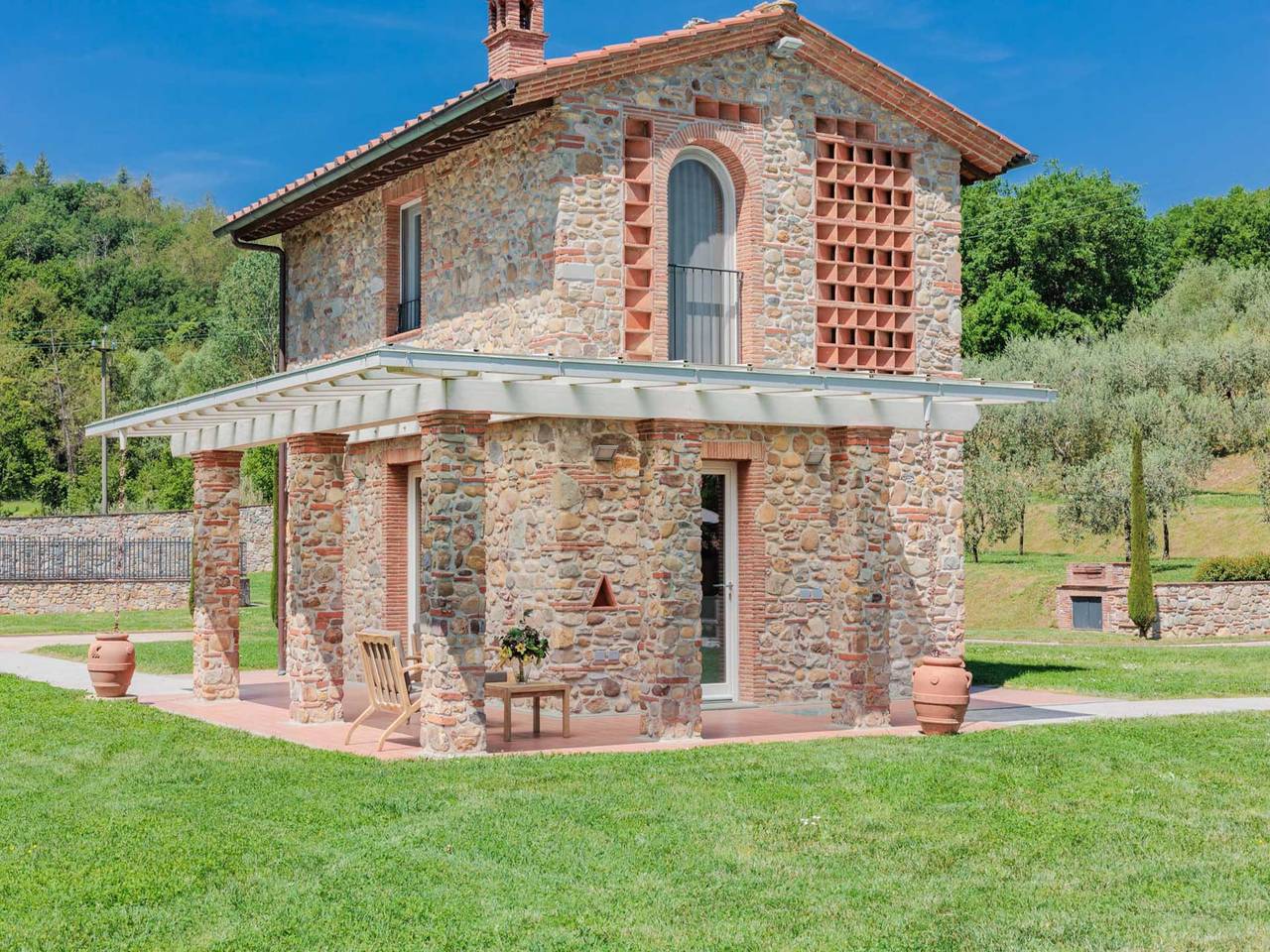 Casale a Lucca con piscina a sfioro in Capannori, Provincia di Lucca
