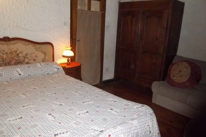 Location de vacances pour 6 personnes, avec jardin et terrasse à Aiguèze - 2