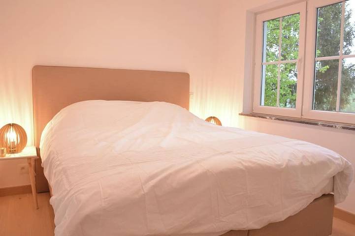 Location de vacances pour 8 personnes, avec jardin et terrasse à Ciney - 3