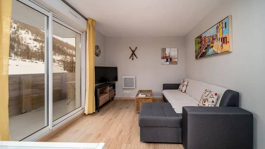Gîte pour 6 personnes, avec piscine et balcon dans La Foux d'Allos - 2