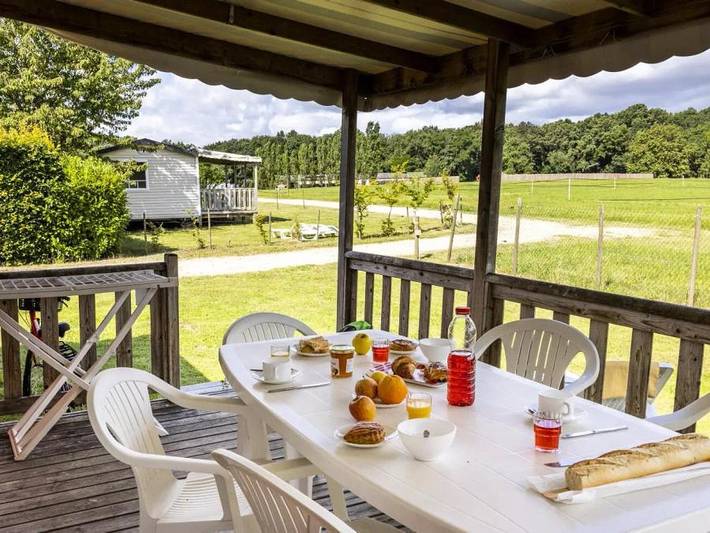 Mobil home pour 4 personnes, avec bassin pour enfant à Sainte-Catherine-de-Fierbois - 3