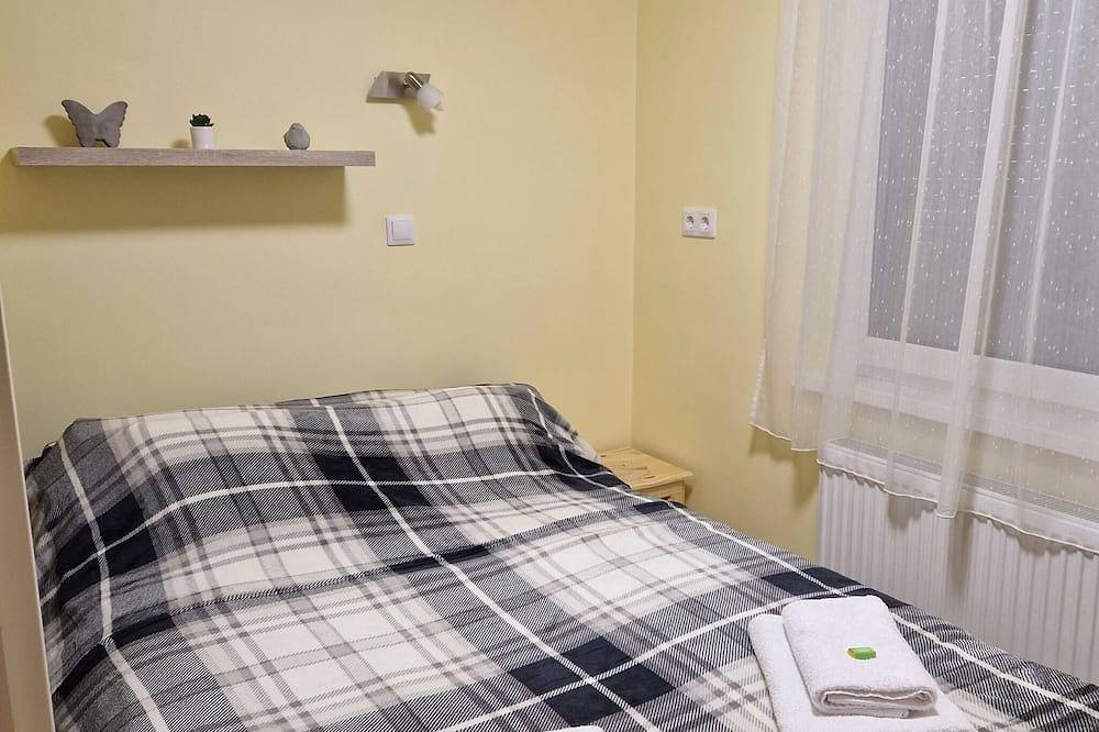 Ganze Wohnung, Ferienwohnung mit Wlan und Außengrill in Mezőkövesd, Borsod-Abaúj-Zemplén megye