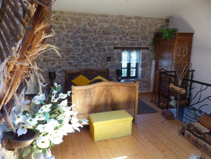 Gîte pour 2 personnes, avec jardin à Pougne-Hérisson