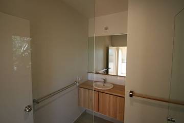 Log Cabin for 2 People in Melbourne, Mornington Peninsula, Photo 3