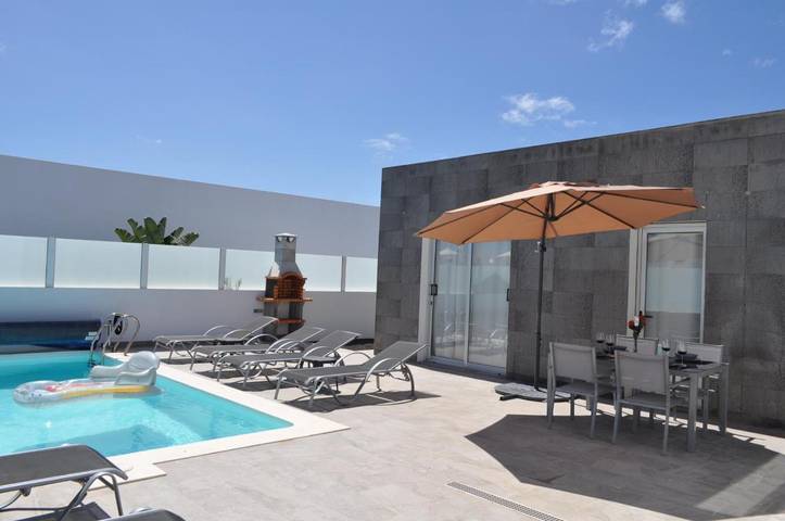 Chalet para 7 personas, con jardín además de piscina y vistas en Lanzarote - 2